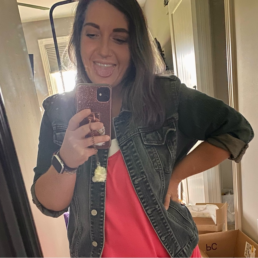 Meet your Posher, Hannah